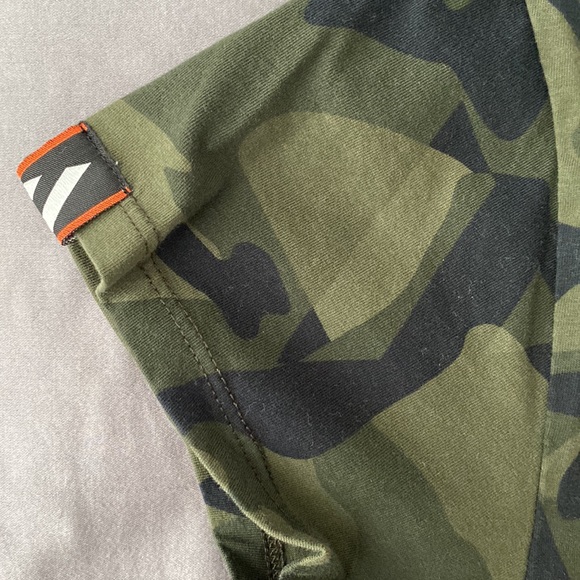 AARMY camo mini break crop tee XS - Picture 5 of 7